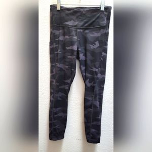 Athleta ultimate camo tight leggings, small